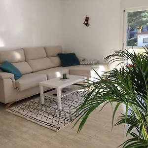 Residencial Aqua - La Pineda Séjour chez l'habitant
